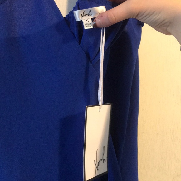 Cobalt blue halter top - Picture 2 of 3